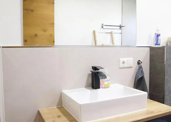 アパート Hanne ザールフェルデン・アム・シュタイナーネン・メアー